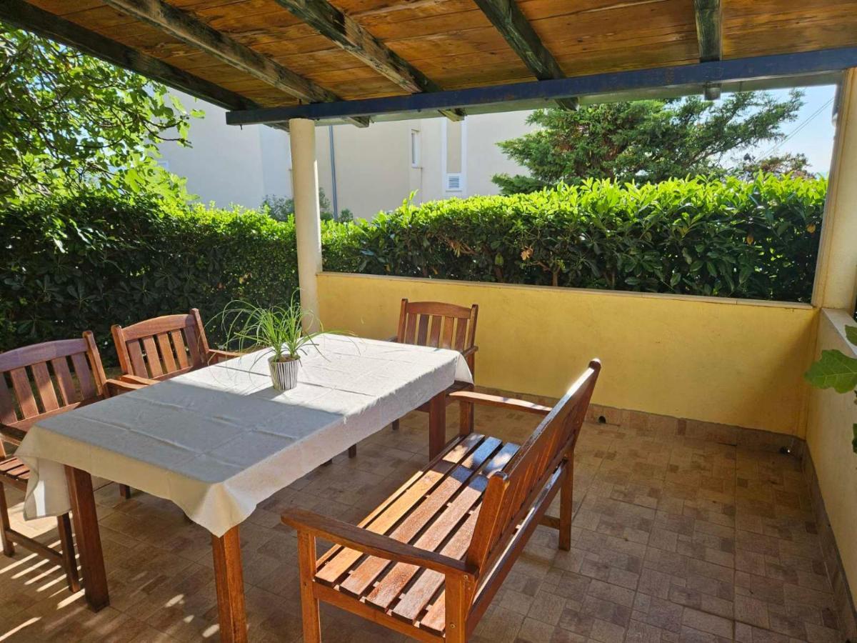 Apartmani Sanja Klenovica Bagian luar foto